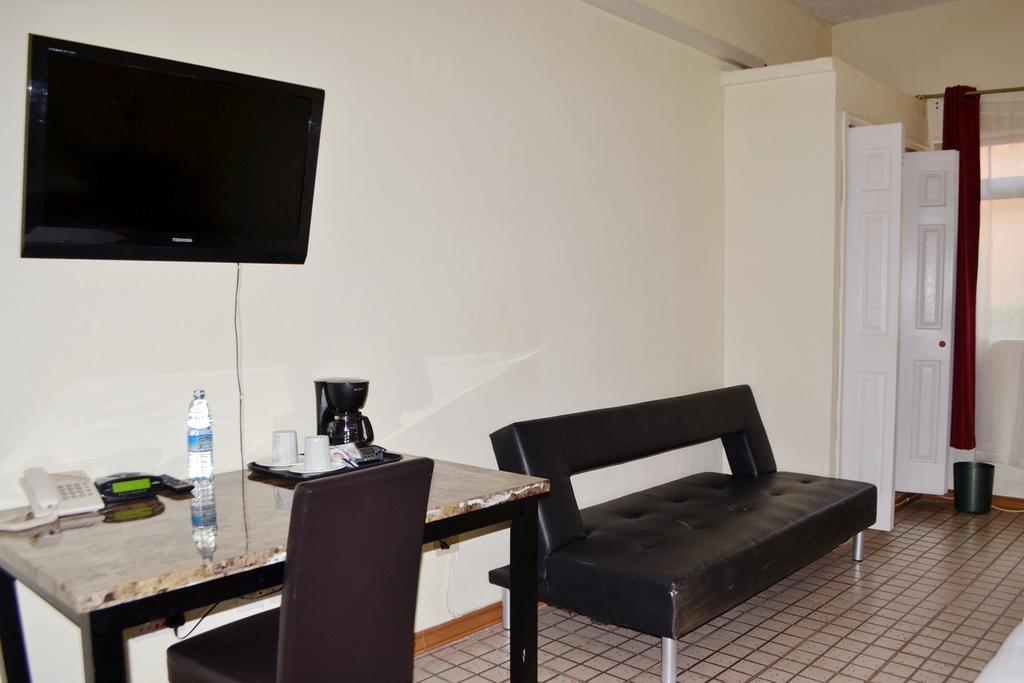 Executive Airport Hotel Entebbe Exterior foto